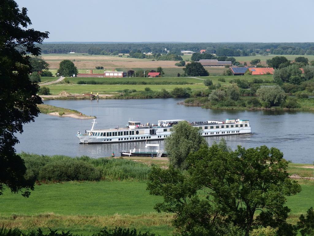 Ferien- Und Wellnesshotel Waldfrieden Hitzacker Exterior photo